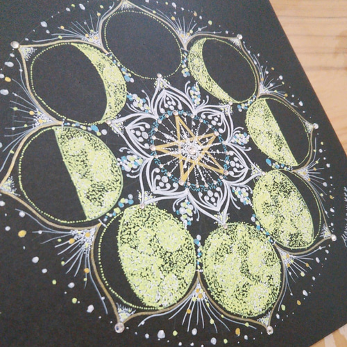 曼荼羅アート（月の満ち欠け） その他アート Prism rose 通販 7343031