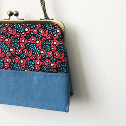 Wahr_ 繁盛紅藍花朵 方型口金包 手拿包 側背包 肩背包 化妝包 第3張的照片
