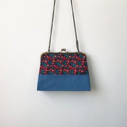 Wahr_ 繁盛紅藍花朵 方型口金包 手拿包 側背包 肩背包 化妝包 第5張的照片