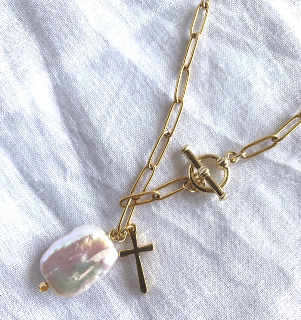 かっこいい系淡水パール　＋クロス　サージカルステンレス　シャツコーデ　再販まつり2024