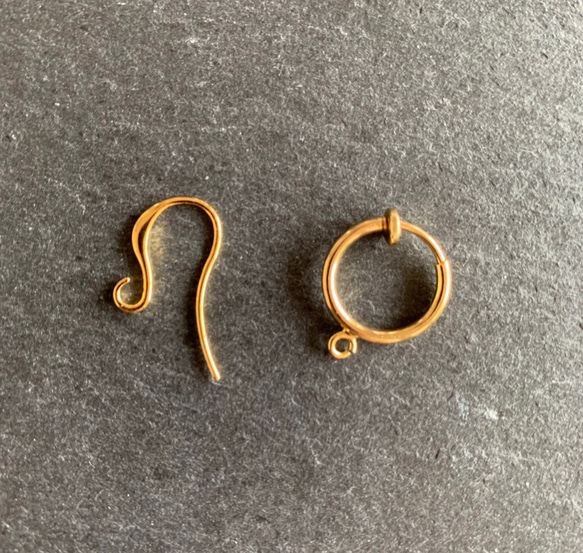 さざなみクリスタル　天然石　水晶　コンケーブ  イヤリング　クォーツ　氷　アイス　キューブ　cube 水　透明　クリア 9枚目の画像