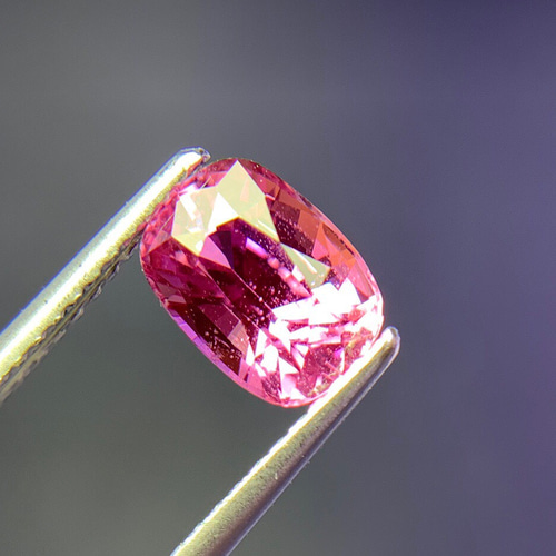 鑑定書付き ルース 1.64ct 天然ピンクサファイア 非加熱 その他 
