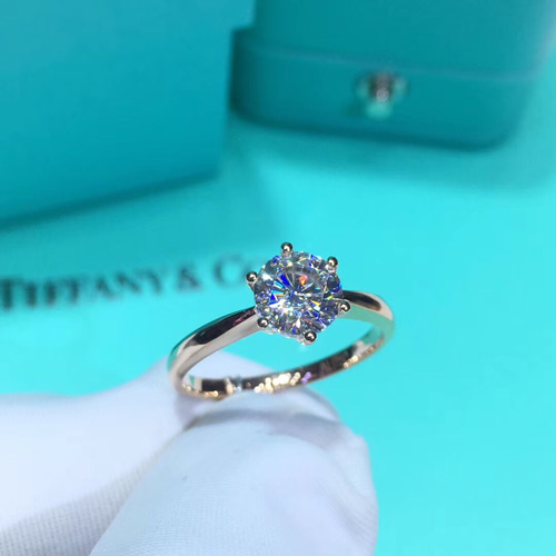 【newデザイン】0.5ct モアサナイト ダイヤ リング k18