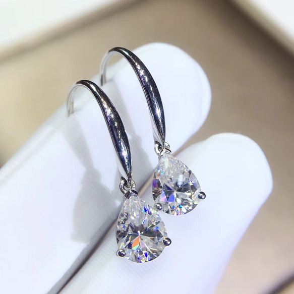 オーダーメイド 鑑別書付き ピアス k18 ゴールド 3ct モアサナイト 高  
