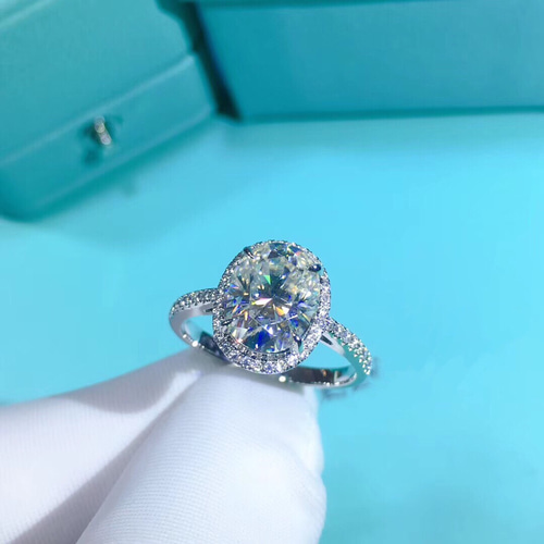 タイムセール特注‼️3ct最高級モアサナイトオーバルリング 特注‼️3ct最高級モアサナイトオーバルリング