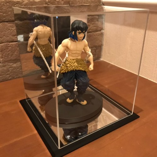 フィギュアなどが綺麗に映えます‼『アクリル・ミラーケース