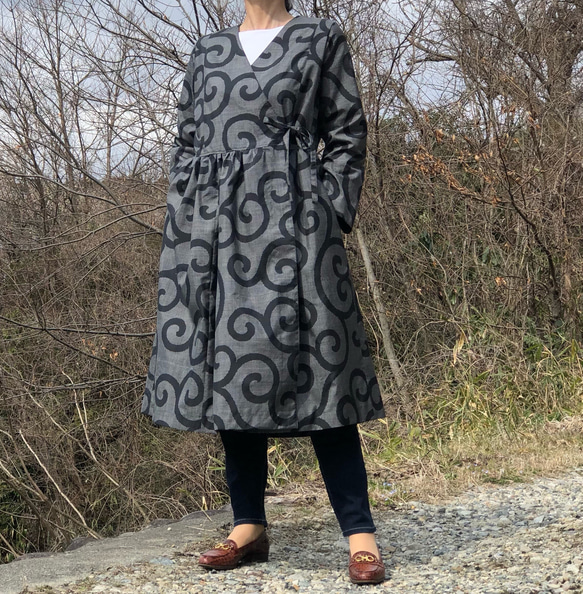アンティーク大島紬のカシュクールワンピース コートワンピース