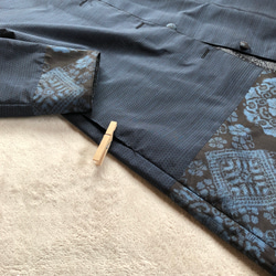 アンティーク大島紬のパッチワークコート　リバーシブル　青　着物リメイク 2枚目の画像