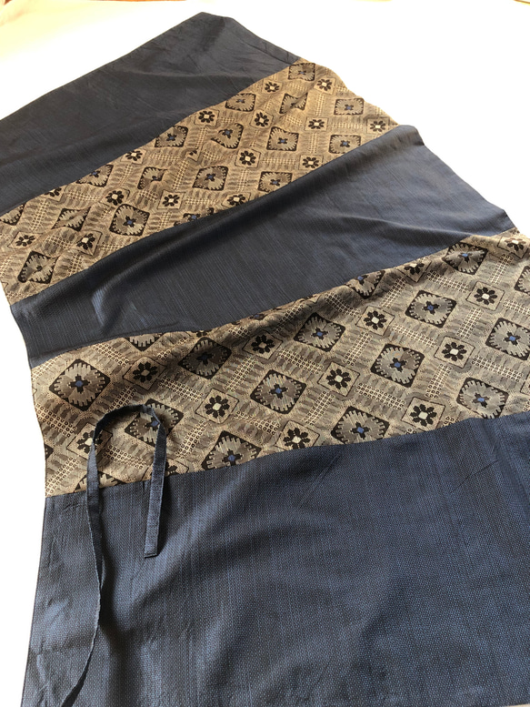 アンティーク大島紬の巻きスカート　リバーシブル　龍郷　着物リメイク 9枚目の画像