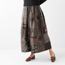 アンティーク大島紬のパッチワークスカート　龍郷赤　裏地付き　着物リメイクスカート 1枚目の画像