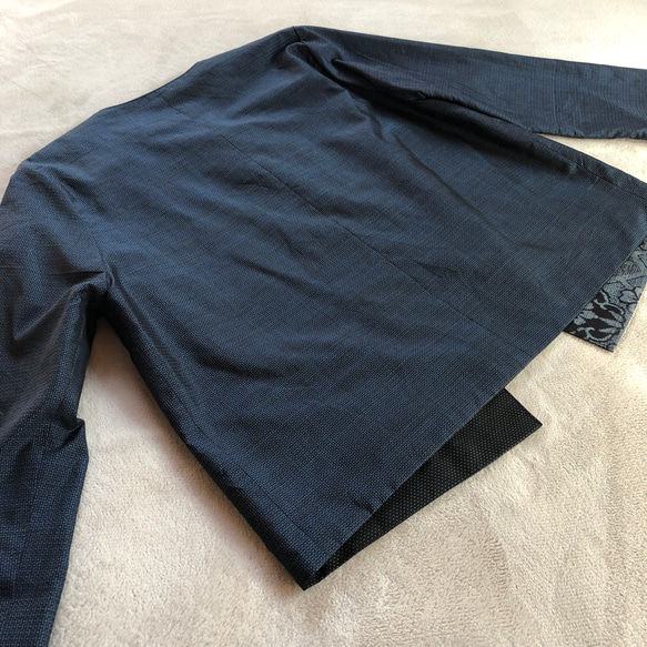 アンティーク大島紬のリバーシブルジャケット　青　パッチワーク　着物リメイク 8枚目の画像