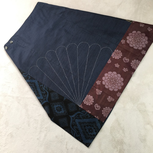 五種の龍郷リメイク　ギャザースカート　フリーサイズ　パッチワーク　本場奄美大島紬 五種の龍郷リメイク ギャザースカート フリーサイズ パッチ