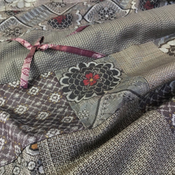 アンティーク大島紬のパッチワークスカート龍郷　丈85ｃｍ　裏地付き　着物リメイクスカート40 7枚目の画像