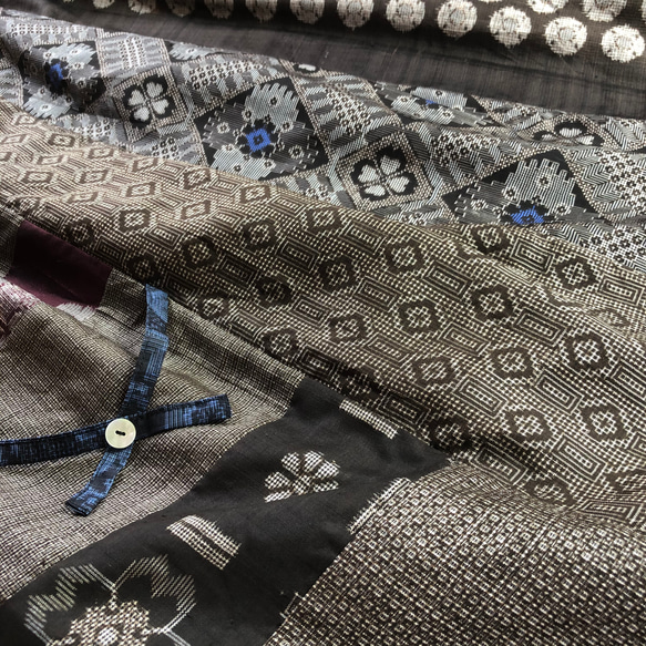 アンティーク大島紬のパッチワークスカート　龍郷　丈85ｃｍ　裏地付き　着物リメイクスカート47　 5枚目の画像