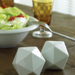 Salt & Pepper Shaker "icosa" 第1張的照片