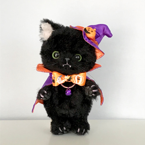 ひまわり様　demodeeチャーム　赤いリボンの 子　黒猫ちゃん付 クロちゃんの🐈‍⬛ハロウィン前夜祭🎃✨セーラー服のコスプレ