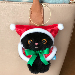 Creema限定「サンタの黒猫ちゃん」ぬいぐるみワイヤーキーリング付き 2枚目の画像
