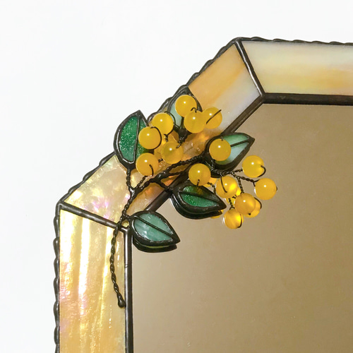 ✴︎:.。.:ミモザの八角形の鏡 (23size/Max26) ステンドグラス  