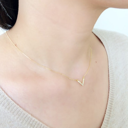 Vneck　necklace 1枚目の画像