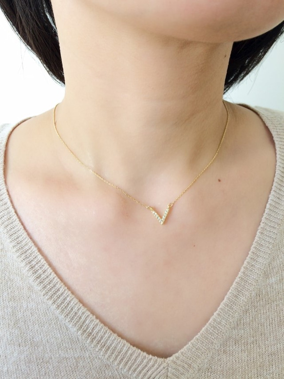 Vneck　necklace 5枚目の画像