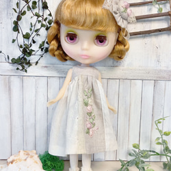 ハンドメイド 赤毛 三つ編み ミニ・カントリードール チャーム