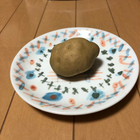 じゃがいも / 木彫りの野菜や果物 彫刻 atelier octave 通販｜Creema 