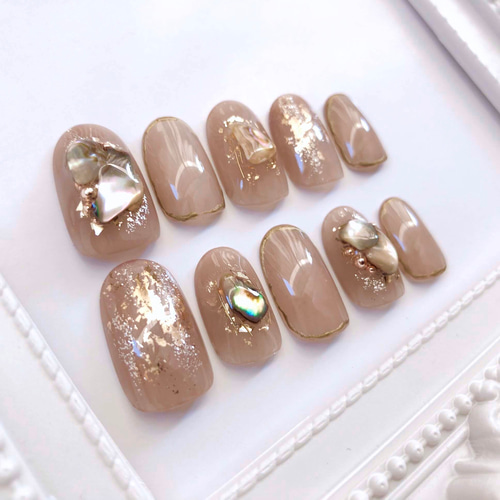 人気》ネイルチップ No.⑰ グレージュ×シェルストーンネイル ネイル  