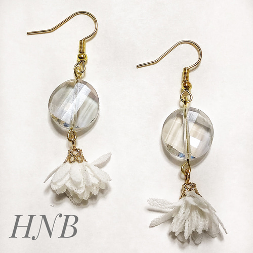 ピアス イヤリング ハンドメイド 花 キラキラ ピアス（フック