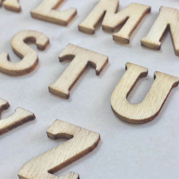 木製アルファベット 大文字 Ａ〜Ｚ 26文字セット ／ ウッドパーツ 木の文字 2枚目の画像