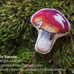 キノコ．フェルトブローチ：Russula Variata 1枚目の画像