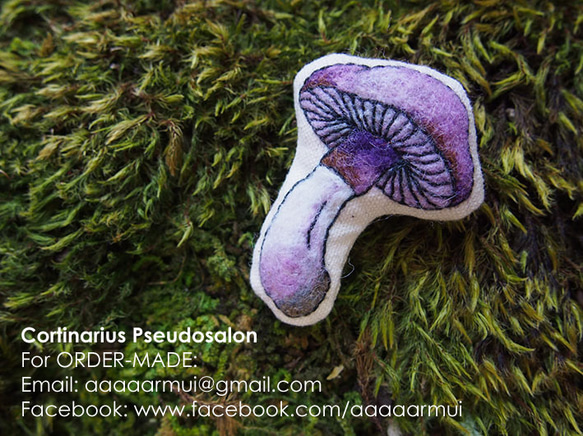 キノコ．フェルトブローチ：Cortinarius Pseudosalon 1枚目の画像