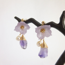 粗切割紫水晶和花朵耳環 第6張的照片
