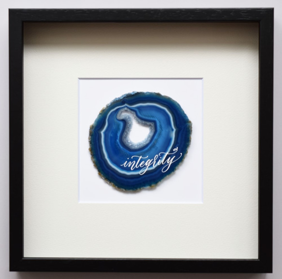 Wall letter◇integrity／Wall decor／calligraphy agate slice 2枚目の画像