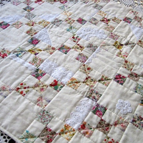 パッチワーク春色優しいナインパッチのマット その他インテリア雑貨 こ