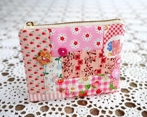 ○世界に一つ いろいろボタン＆つぎはぎピンクの可愛いミニミニ