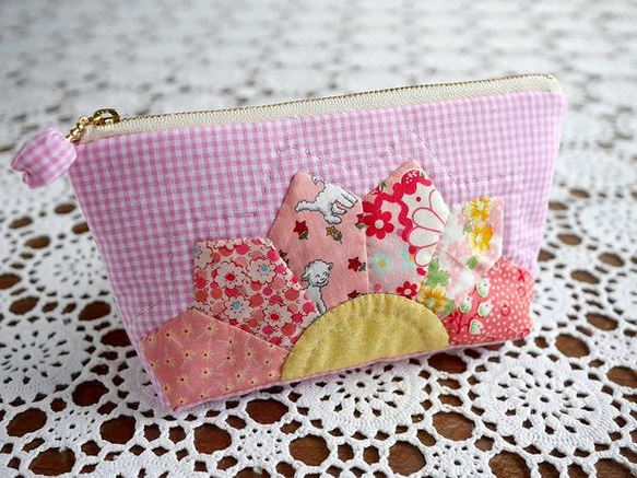 ○パッチワーク＊ドレスデンプレート＊ピンクの可愛いポーチ