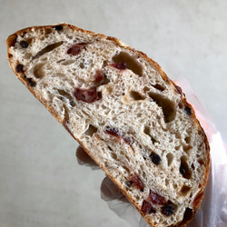 カンパーニュ・ベリーベリー【自家製酵母・国産小麦】【卵・乳製品不使用】 2枚目の画像