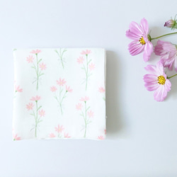 秋冬 コスモスのふわふわガーゼハンカチ 7枚目の画像