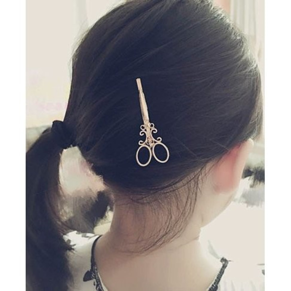 M1363 2個 ヘアアクセサリー はさみ ハサミ型 ヘアピン 髪飾り 髪留め ピン ゴールド  2X【1ヶ】 3枚目の画像