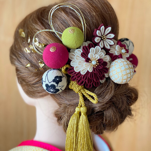 赤紫のつまみ細工の髪飾り／玉かんざし／水引、金箔、選べるタッセル  