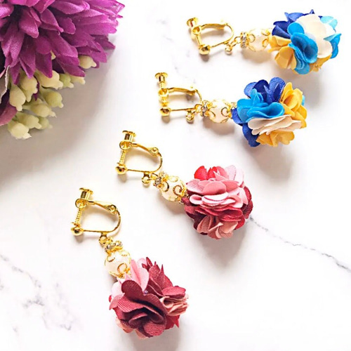 立体フラワーイヤリング イヤリング・ノンホールピアス Camel.738 通販