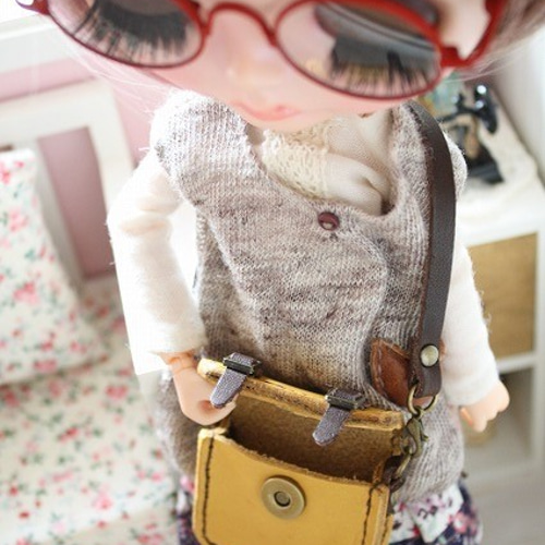 ミニチュア ショルダーバッグ 【濃い茶&ターコイズブルーステッチ