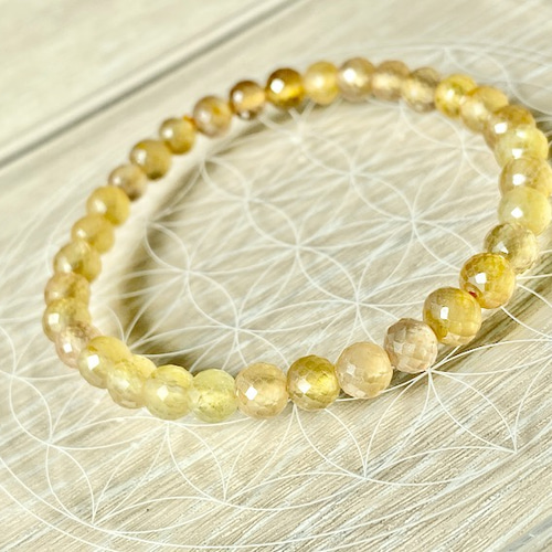 プクラジストーン（イエローサファイア）＊ミラーボールカット