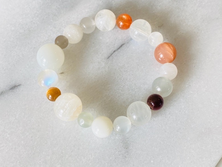 Genuine：ムーンストーン＊6月の誕生石＊お月さまの宝箱