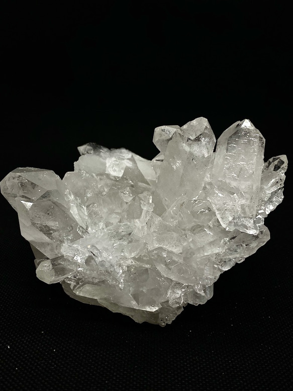 天然石のインテリア＊大自然からの贈り物を日常に✴︎トマスゴンサガ水晶クラスター 2枚目の画像