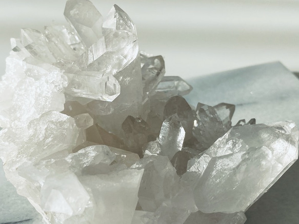 天然石のインテリア＊大自然からの贈り物を日常に✴︎トマスゴンサガ水晶クラスター 8枚目の画像