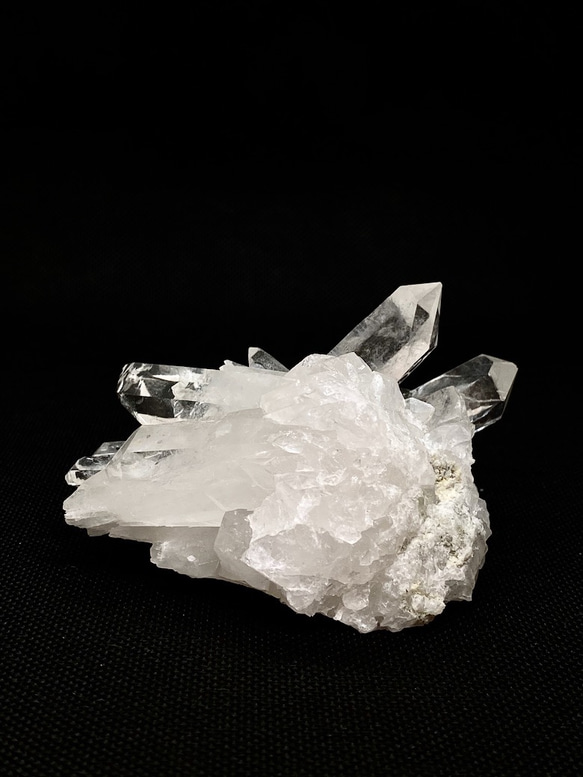 大自然からの贈り物を日常に添える✴︎トマスゴンサガ水晶クラスターT-5 2枚目の画像