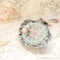 天然の貝のお皿と水晶さざれで天然石ブレスレットの浄化：浄化セットA（イタヤガイと浄化用さざれ） 1枚目の画像