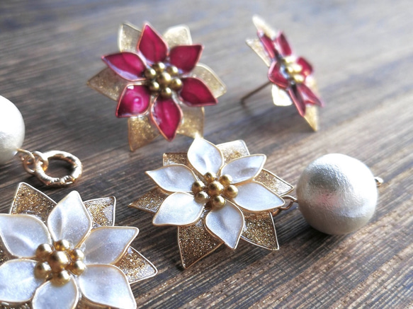 Christmas flower pierced earring 第1張的照片