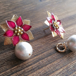 Christmas flower pierced earring 第6張的照片